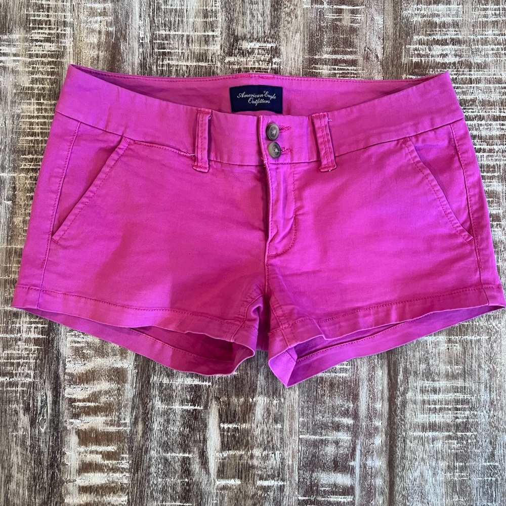 American Eagle pink shorts (stretch) size 2 with 2.5” inseam